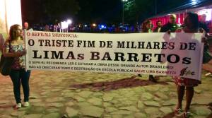 Funcionários públicos cariocas protestam antes da abertura do evento ANDRÉ DE OLIVEIRA